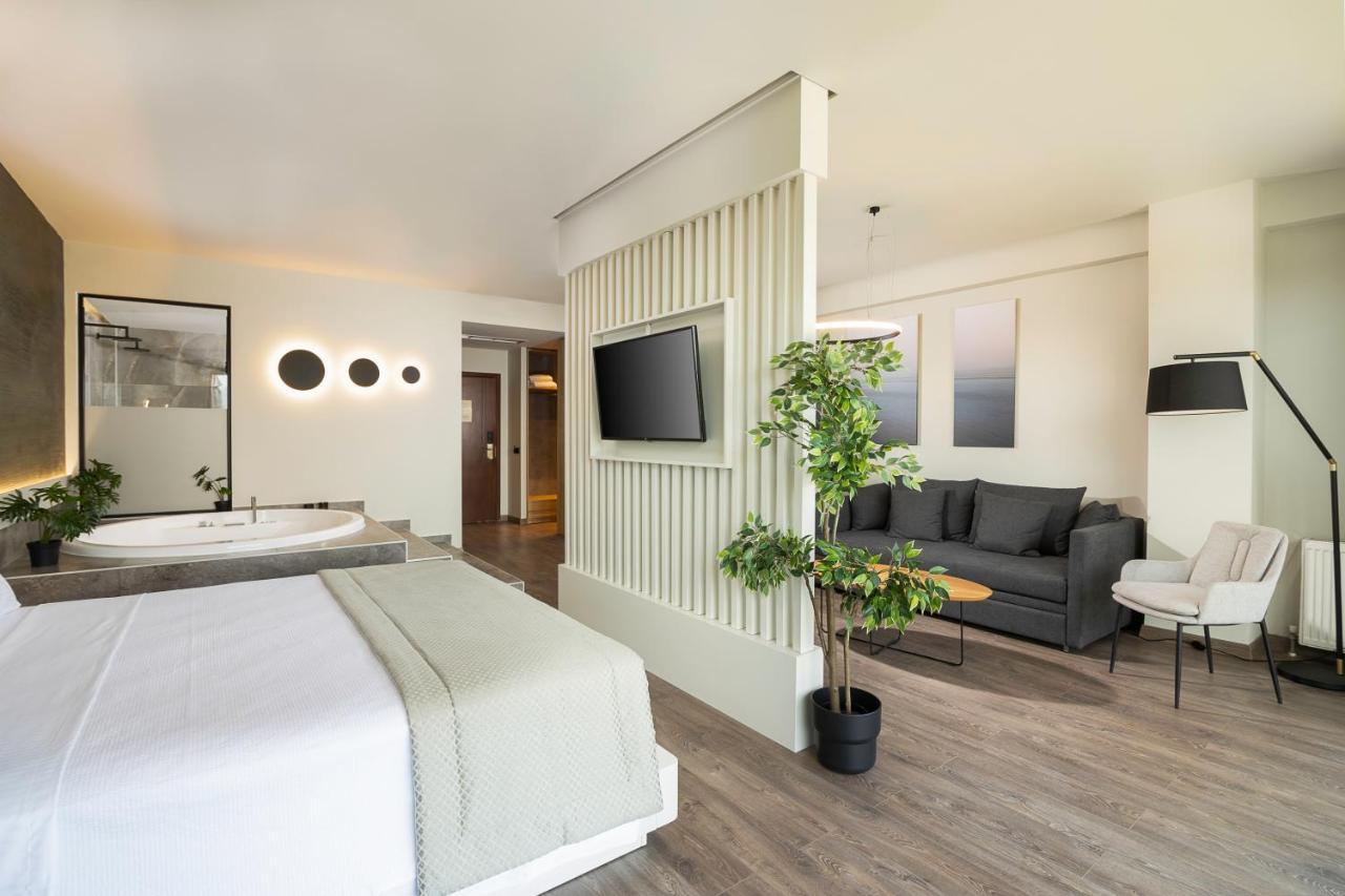 Heaven Hotel Neon Rysion Buitenkant foto